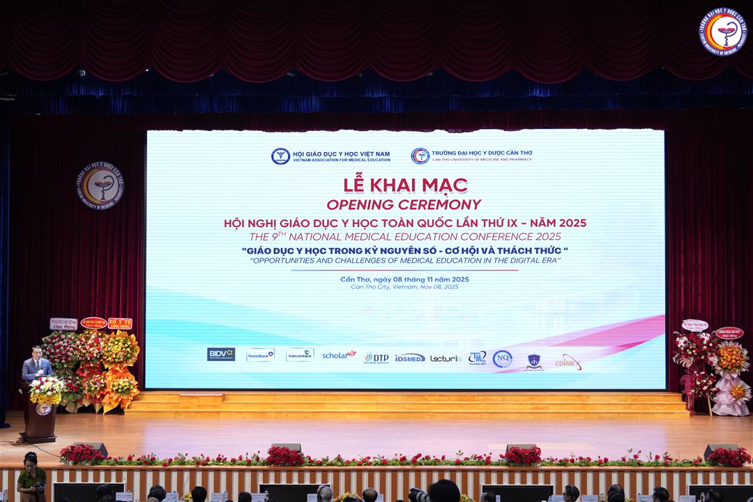 Phòng Khảo thí và Đảm bảo chất lượng cùng Khoa Dược tham dự Hội nghị Giáo dụ Y học toàn quốc lần thứ IX